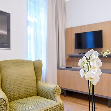 City Centre Chic Apartment Ljubljana 1/4 Dış mekan fotoğraf