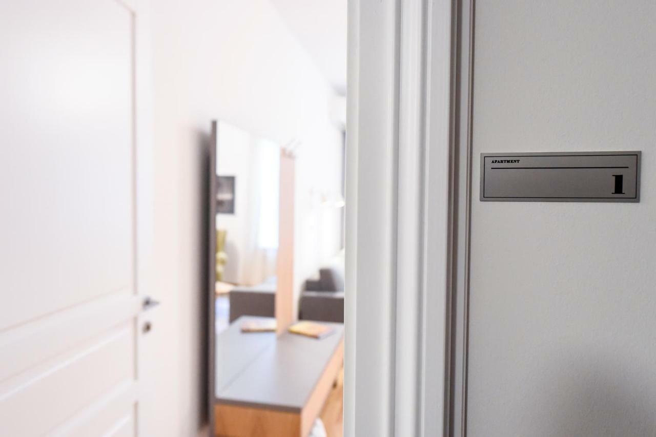 City Centre Chic Apartment Ljubljana 1/4 Dış mekan fotoğraf